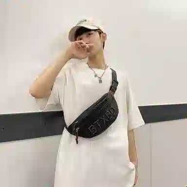 行途胸包男女背包字母斜挎包防泼水腰包女大容量单肩包运动潮牌男士包包