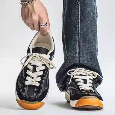 MIIOW Low Top Sneakers