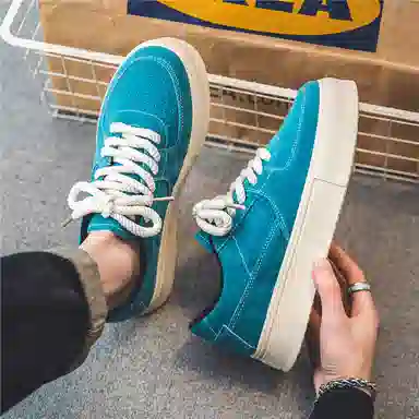 MIIOW Low Top Sneakers