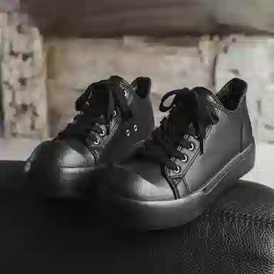MIIOW Low Top Sneakers