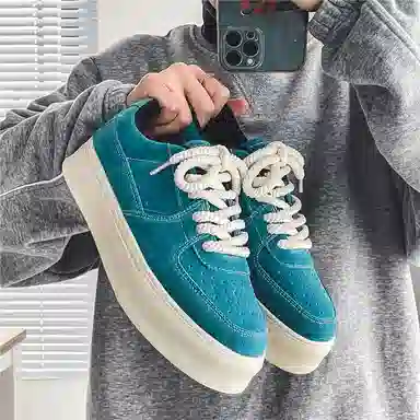 MIIOW Low Top Sneakers