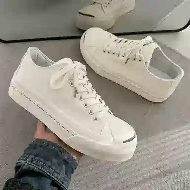 MIIOW Classic Retro Low Sneakers