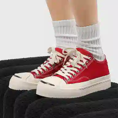 MIIOW Classic Retro Low Sneakers