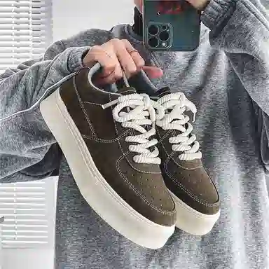 MIIOW Low Top Sneakers