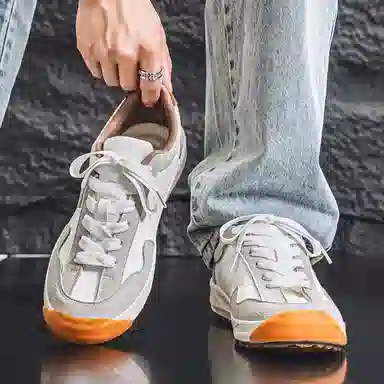 MIIOW Low Top Sneakers