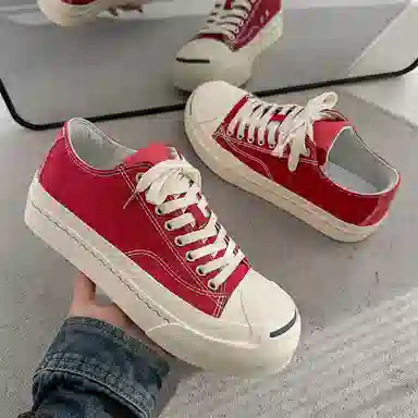 MIIOW Classic Retro Low Sneakers