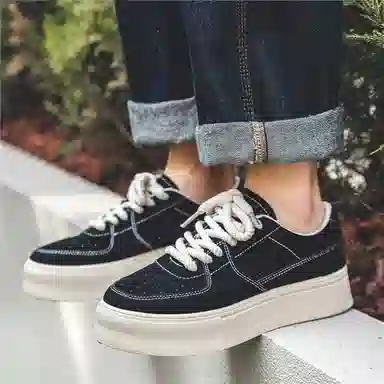 MIIOW Low Top Sneakers