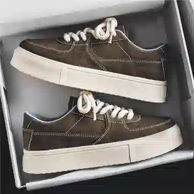 MIIOW Low Top Sneakers
