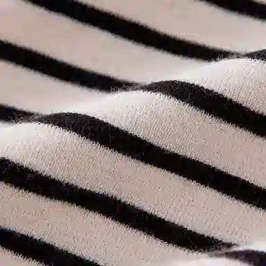 TLXT chic T