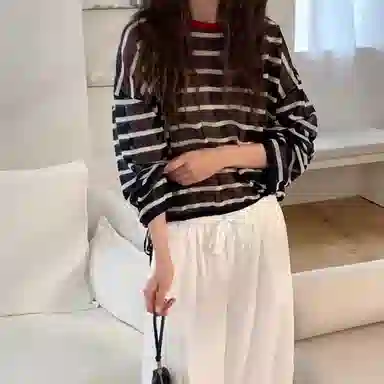 TLXT T