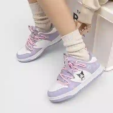 Hello Kitty x Kuromi Low Sneakers