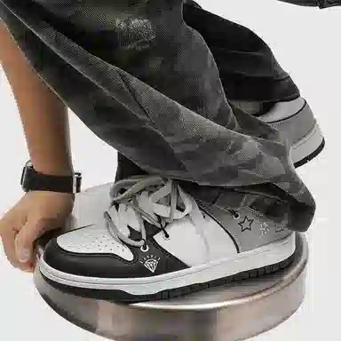 Sanrio x Hello Kitty Dunk