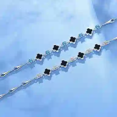 法思梵 幸运四叶草系列 轻奢小众精致气质优雅温柔贵气首饰 闪耀璀璨浪漫梦幻甜美清冷感简约百搭高级设计感天然 玛瑙 手链 女款