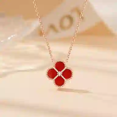 法思梵 幸运四叶草系列 温柔气质优雅女王梦幻清冷感简约精致小众吊坠 轻奢闪耀浪漫唯美高级感设计时尚百搭显白锁骨链 玛瑙 项链 女款