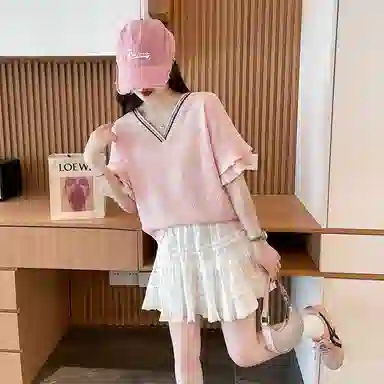 YICHEN v T