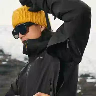 探路者  专业户外登山防风  防水防风耐磨冲锋衣 男款