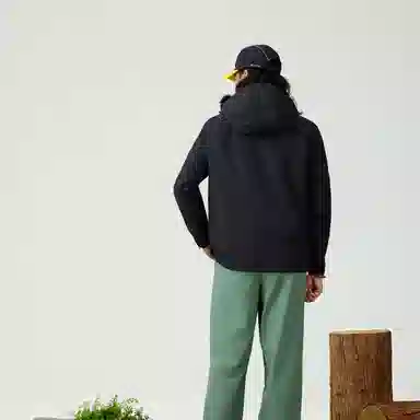 探路者  纯色简约时尚舒适合身百搭连帽长袖  都市生活/旅游/通勤徒步旅行 防水透气冲锋衣 男款