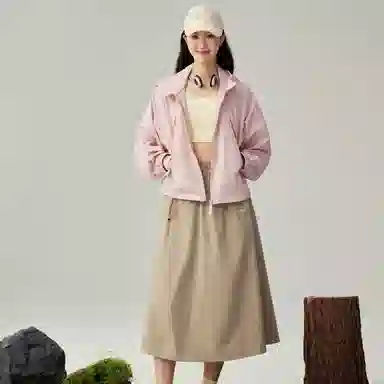 探路者  户外徒步运动  防风防泼水冲锋衣 女款
