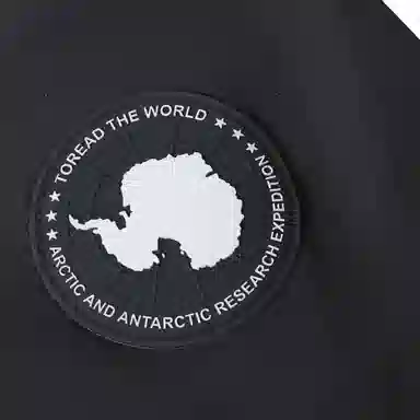 探路者  户外登山徒步  防水防风透气冲锋衣 男款