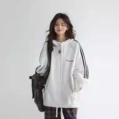 NINETEEN AUTUMN logoins