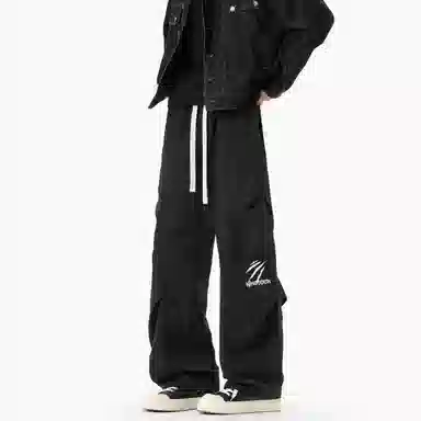 NINETEEN AUTUMN logo