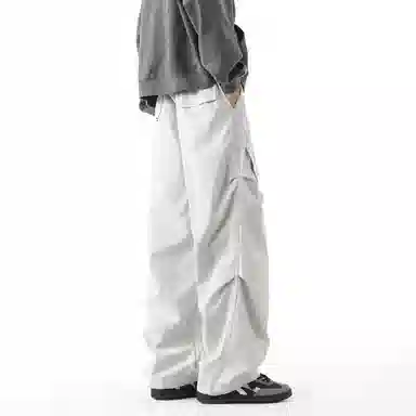 NINETEEN AUTUMN logo