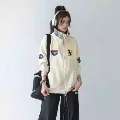 NINETEEN AUTUMN logo