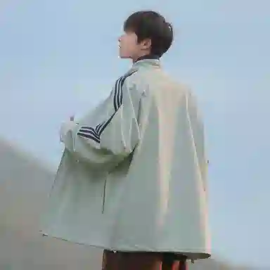 NINETEEN AUTUMN logo