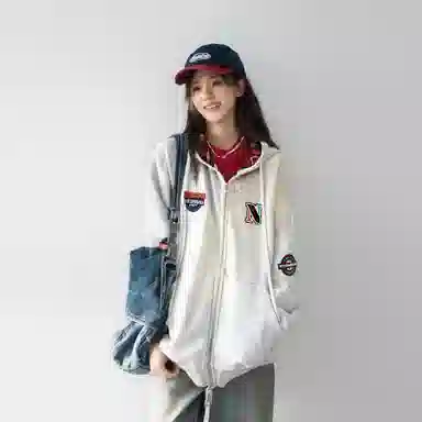 NINETEEN AUTUMN logo