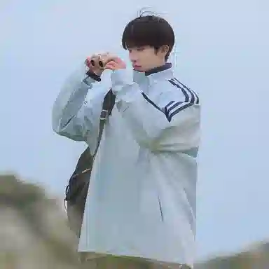 NINETEEN AUTUMN logo