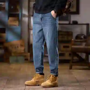 WilliamPOLO Tapered Jeans