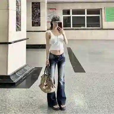 UOOHE ins