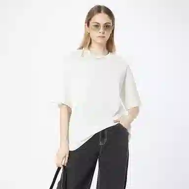 CASAMIA T