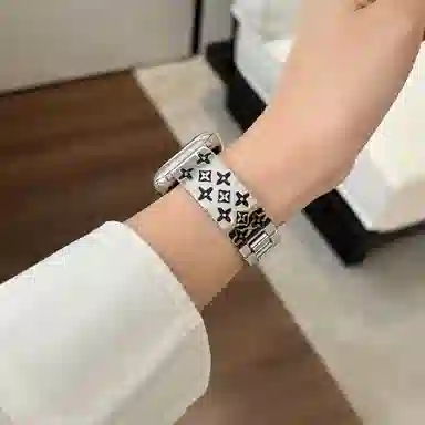 Appleiwatchs1056789SE