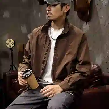 路杰邦 美式复古工装外套男秋季宽松立领休闲咖色防风机车潮牌夹克 男款