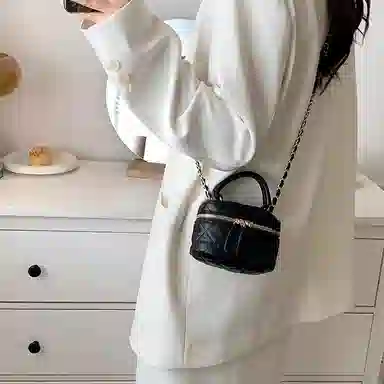 ALI THE FOX ins