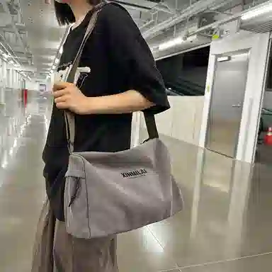 雅鹿 复古休闲旅行休闲简约百搭潮牌 帆布 单肩包帆布包斜挎包 男女同款情侣款 灰色/黑色/绿色/棕色