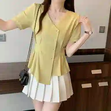 Beauty at 19 2025mm T