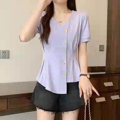 Beauty at 19 2025mm T