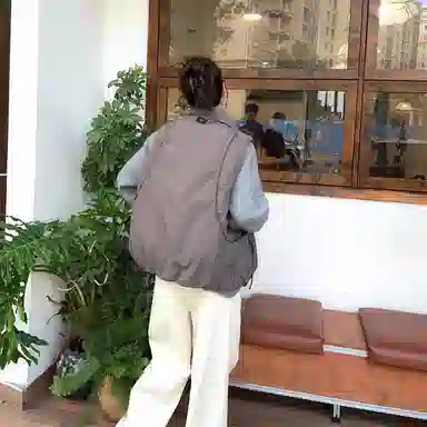 太空冷调肌理感鸭绒工装宽松保暖背心  羽绒马甲  男款