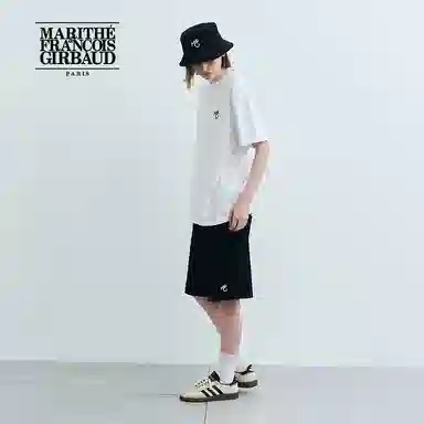MARITHE FRANCOIS GIRBAUD LOGO T