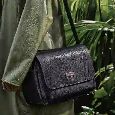 稻草人 防泼水防撞多功能轻便外出便携轻便简约休闲实用高颜值男士 混合织物 单肩包斜挎包相机包 常规 男女同款情侣款 黑色