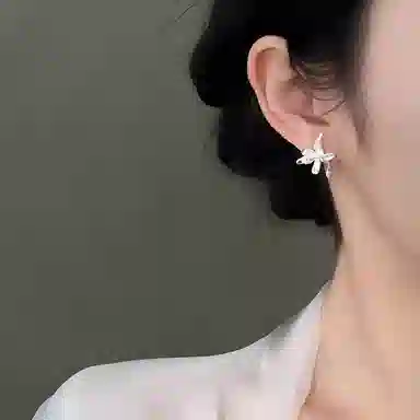 S925