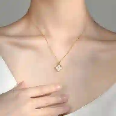 S925