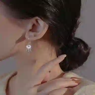 S925