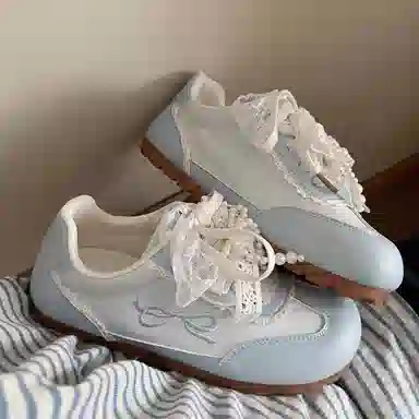 PARK DANCE Low Top Sneakers