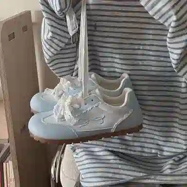 PARK DANCE Low Top Sneakers