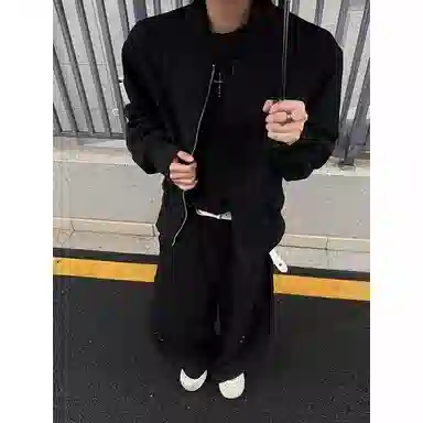拓菲 秋季男重磅水洗黑红拼色设计硬挺美式潮流短款外套棒球服夹克 男女同款