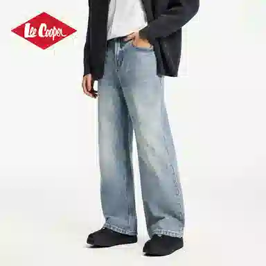 Lee Cooper