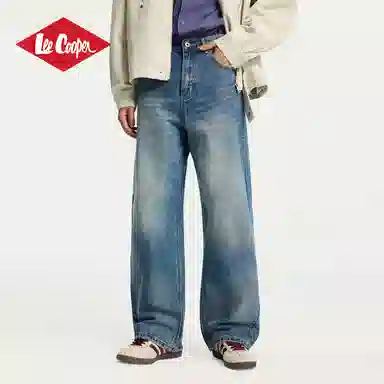 Lee Cooper